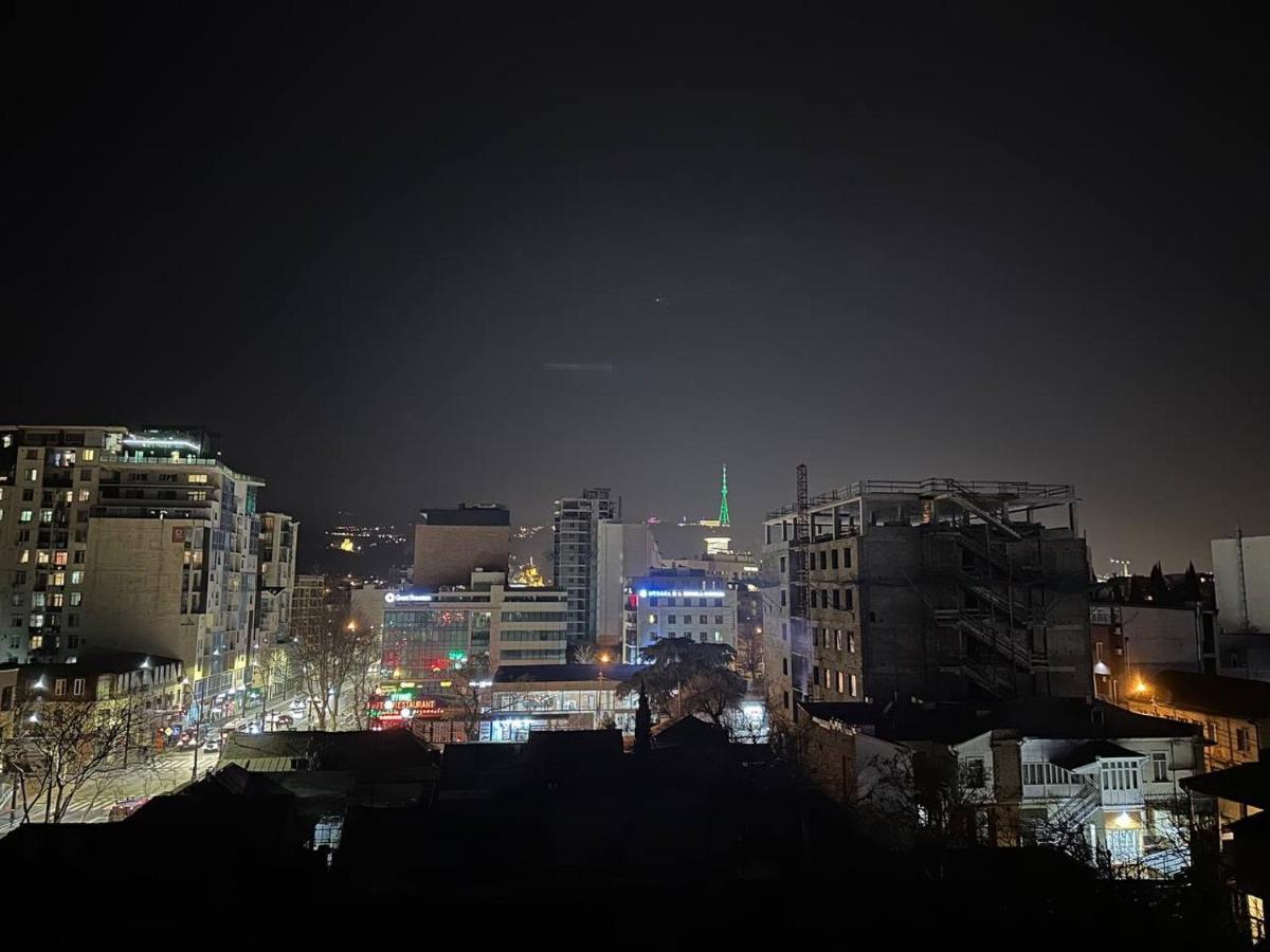 5 Rooms Near 300 Aragveli Metro Station Tbilisi Exterior foto